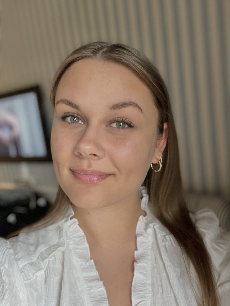 Portræt foto af Savannah Thron