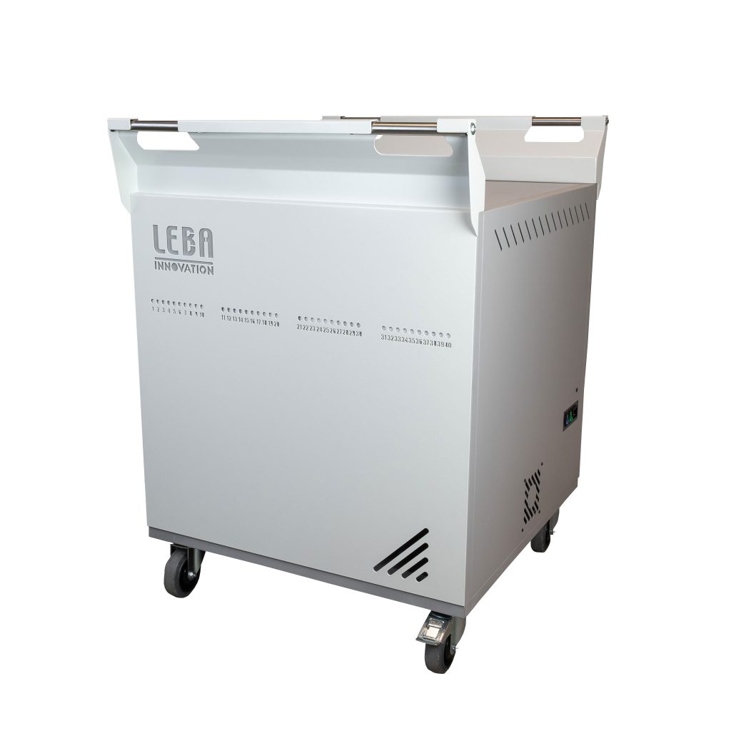 Fritlagt billede af charge station fra fotoshoot